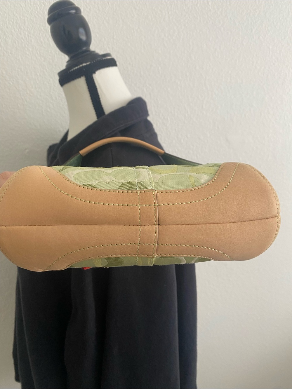 Coach Green Signature Canvas Shoulder Bag with Tan Leather Trim - Picture 7 of 12